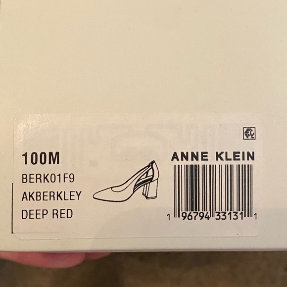 Ann Klein Womens Deep Red Berkley Pump Point Toe Heels - Picture 9 of 9